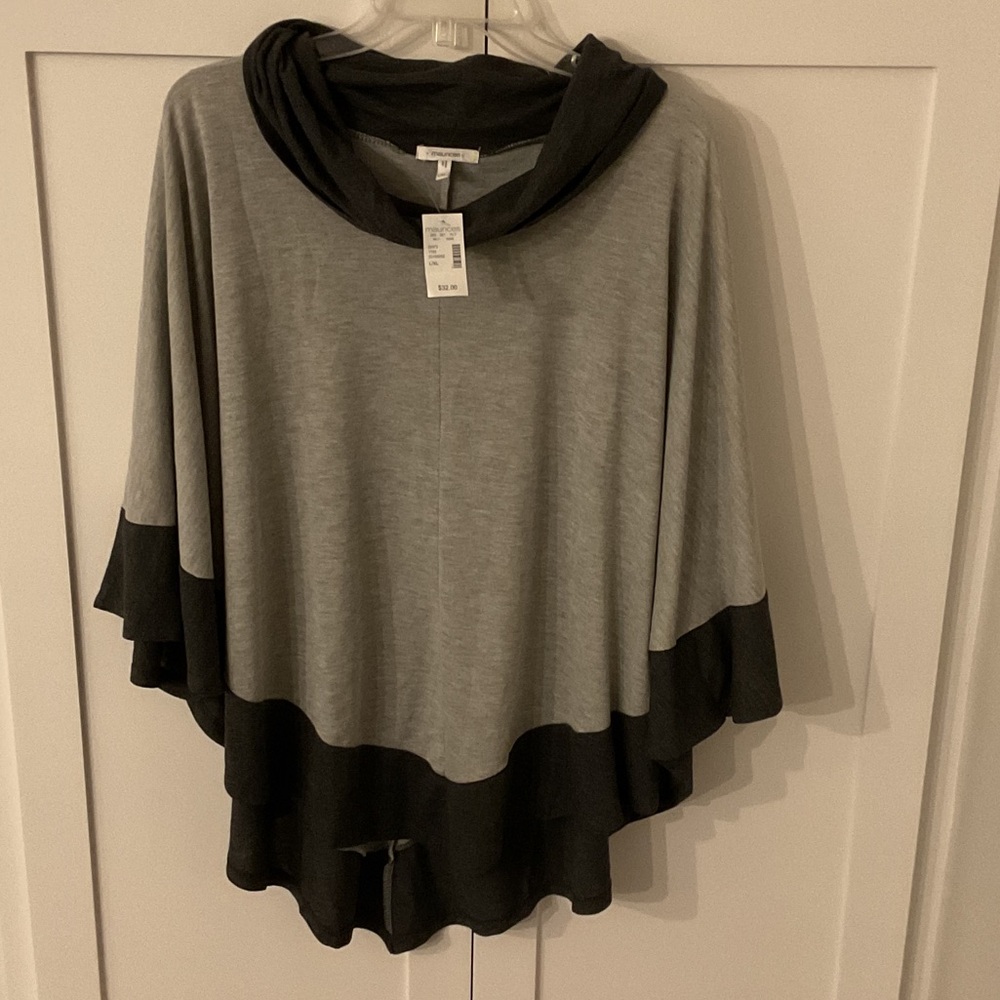 Maurices Two-Tone Gray and Black Poncho